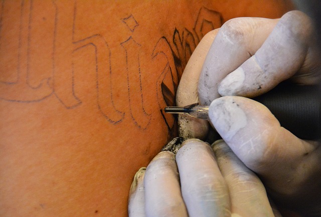 Handpoke: zamilujte se do poctivé ruční tatérské práce